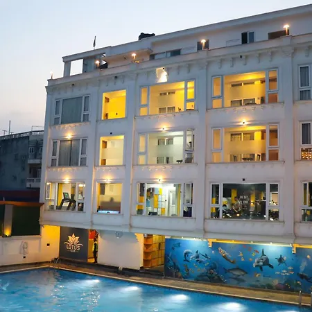 Lotus Club Boutique Hotel
