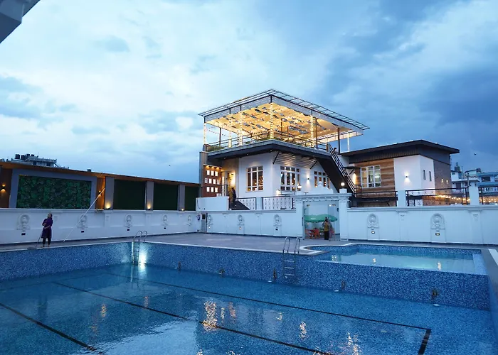 Lotus Club Boutique 3*